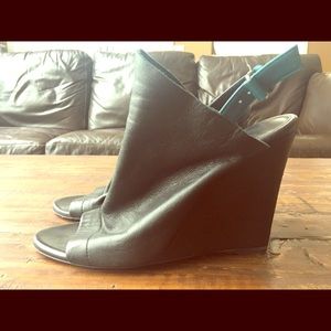 Authentic Balenciaga glove lambskin wedge - 40